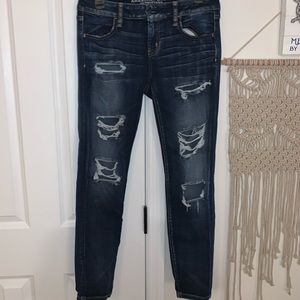 American Eagle ripped dark wash jeans